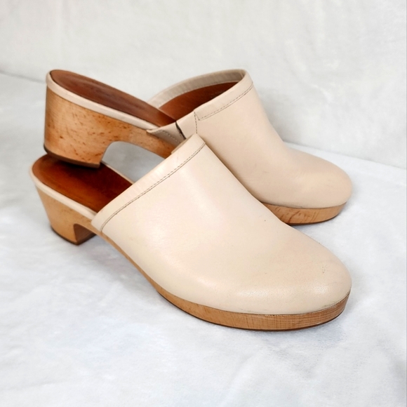 Madewell Shoes - Madewell | The Ruby Clog in Leather Size 8.5